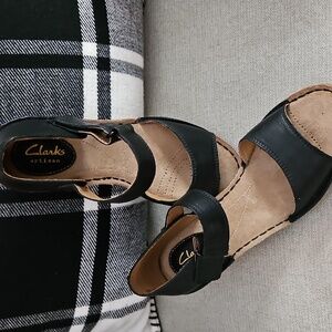 Clarks Black Leather Wedge Sandals with Ankle Strap and Open Toe